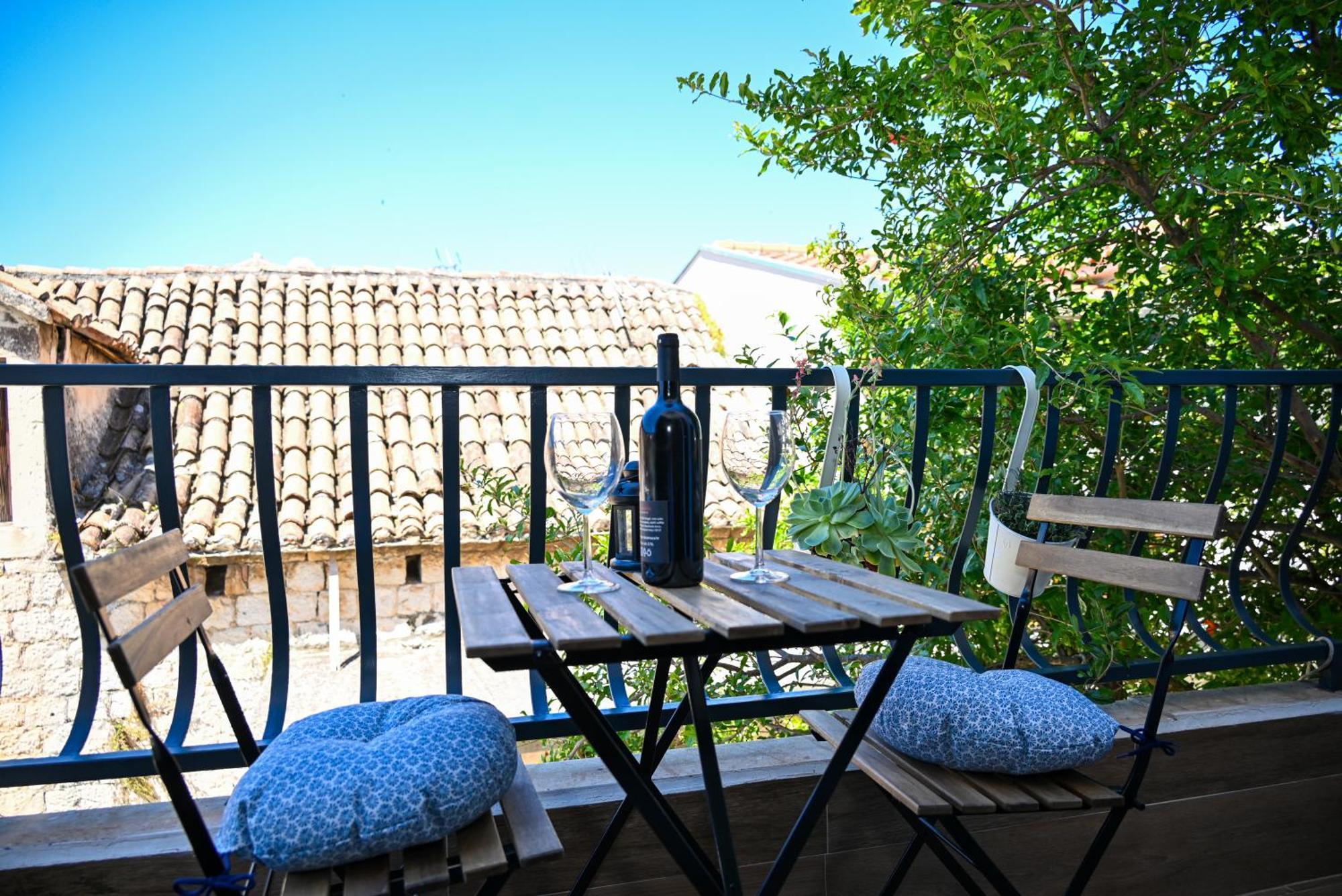 Downtown Apartments Maar Trogir Ngoại thất bức ảnh