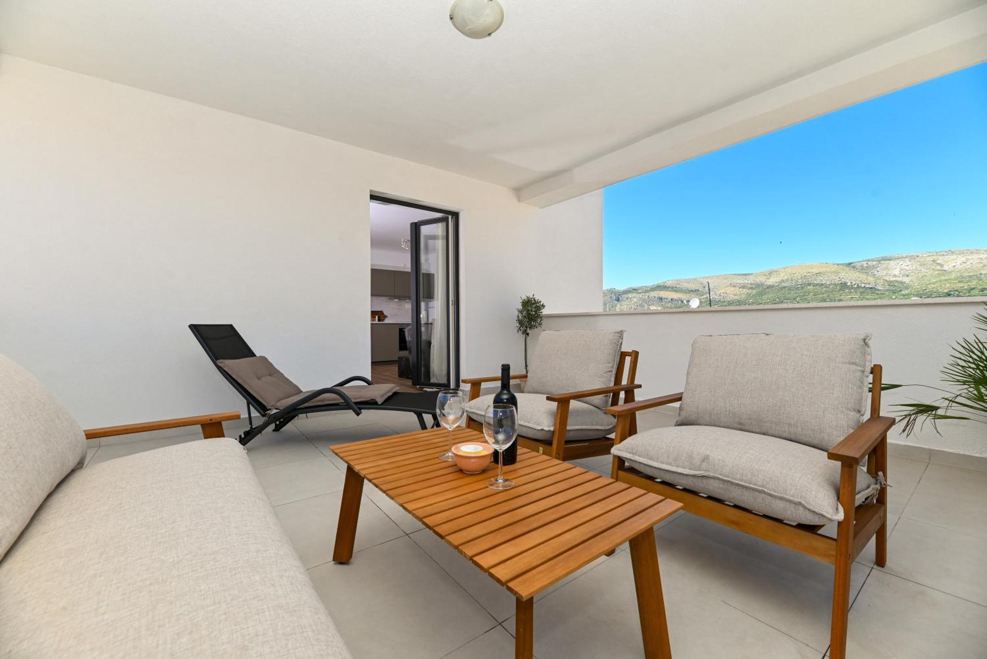 Downtown Apartments Maar Trogir Ngoại thất bức ảnh