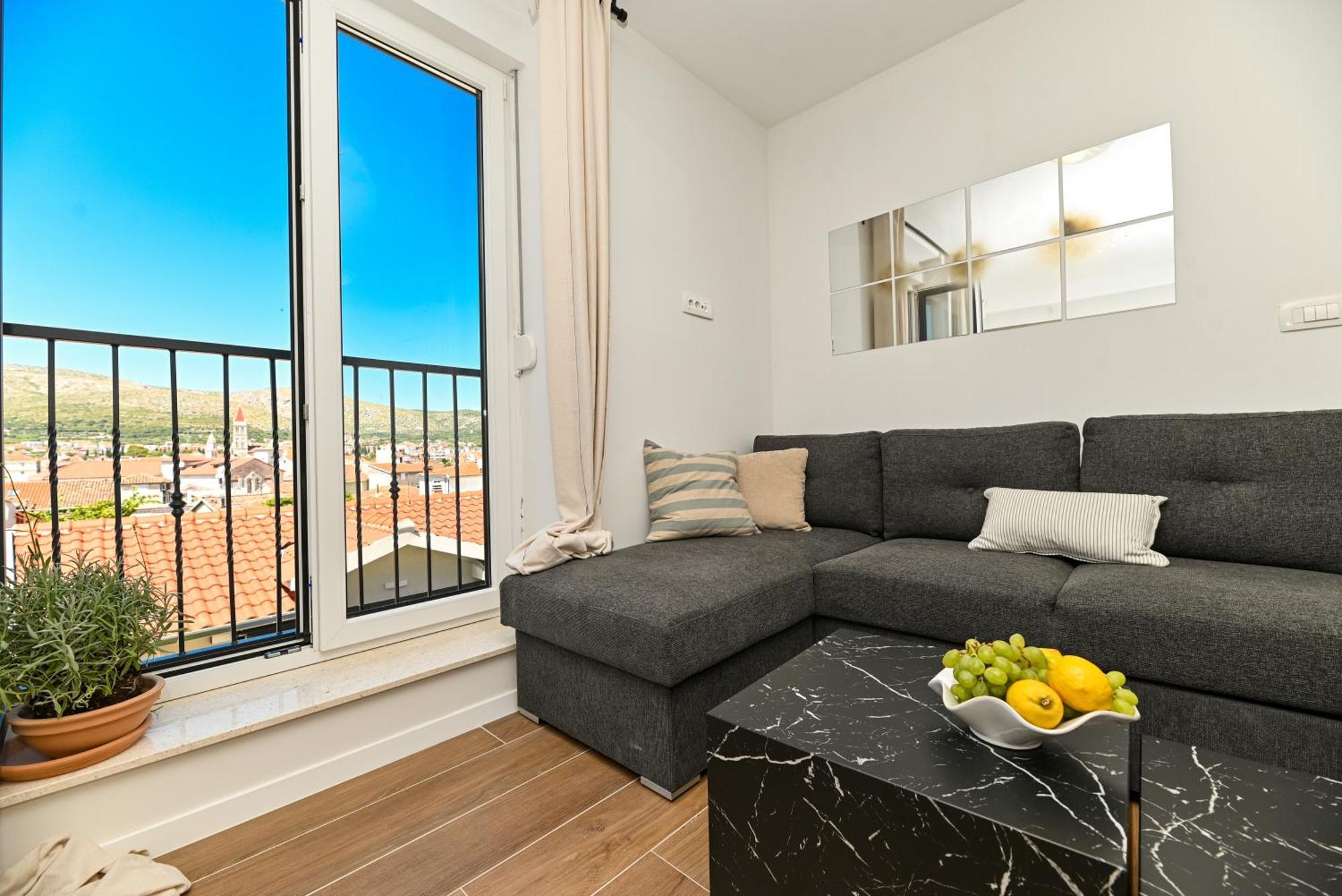 Downtown Apartments Maar Trogir Ngoại thất bức ảnh