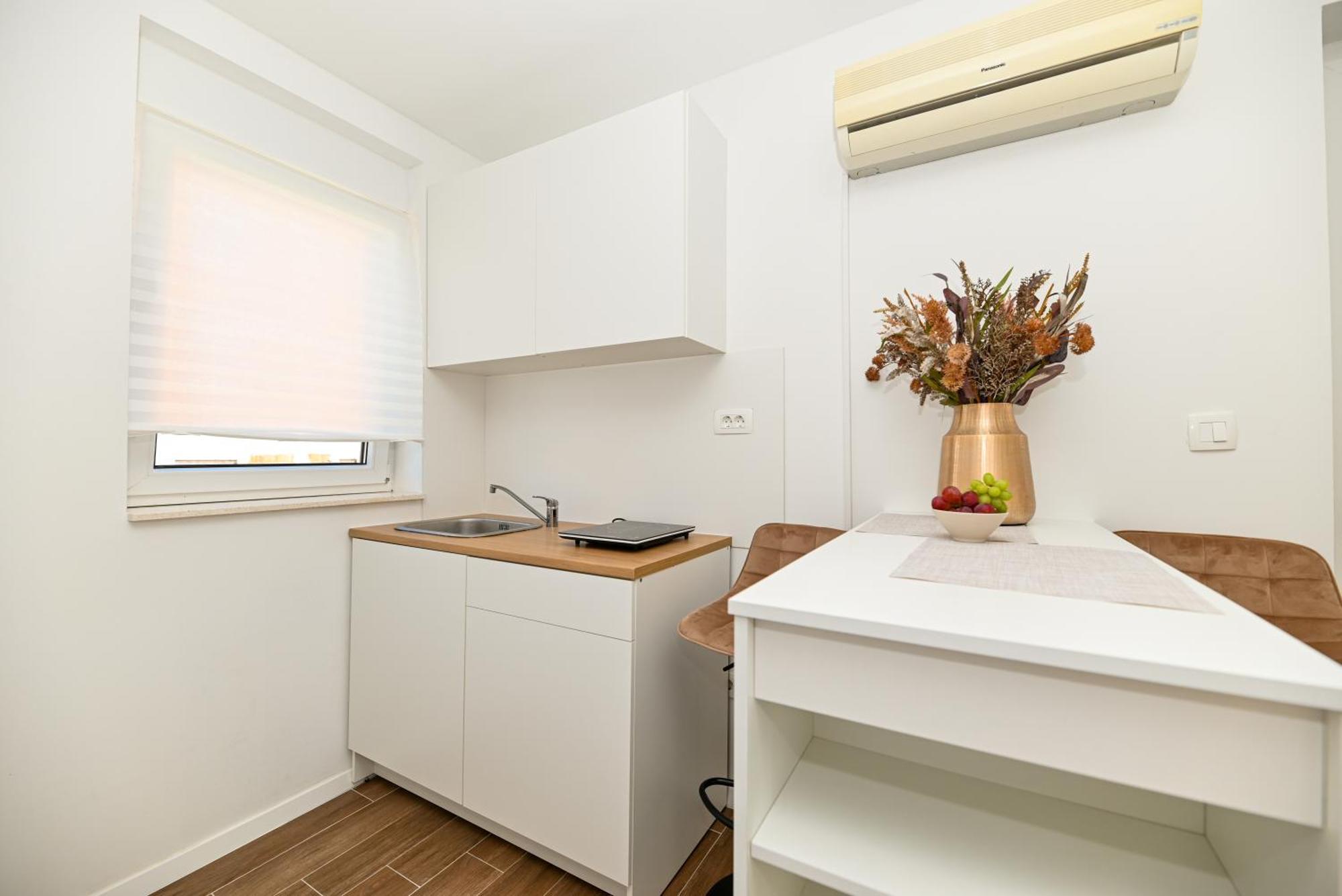 Downtown Apartments Maar Trogir Ngoại thất bức ảnh
