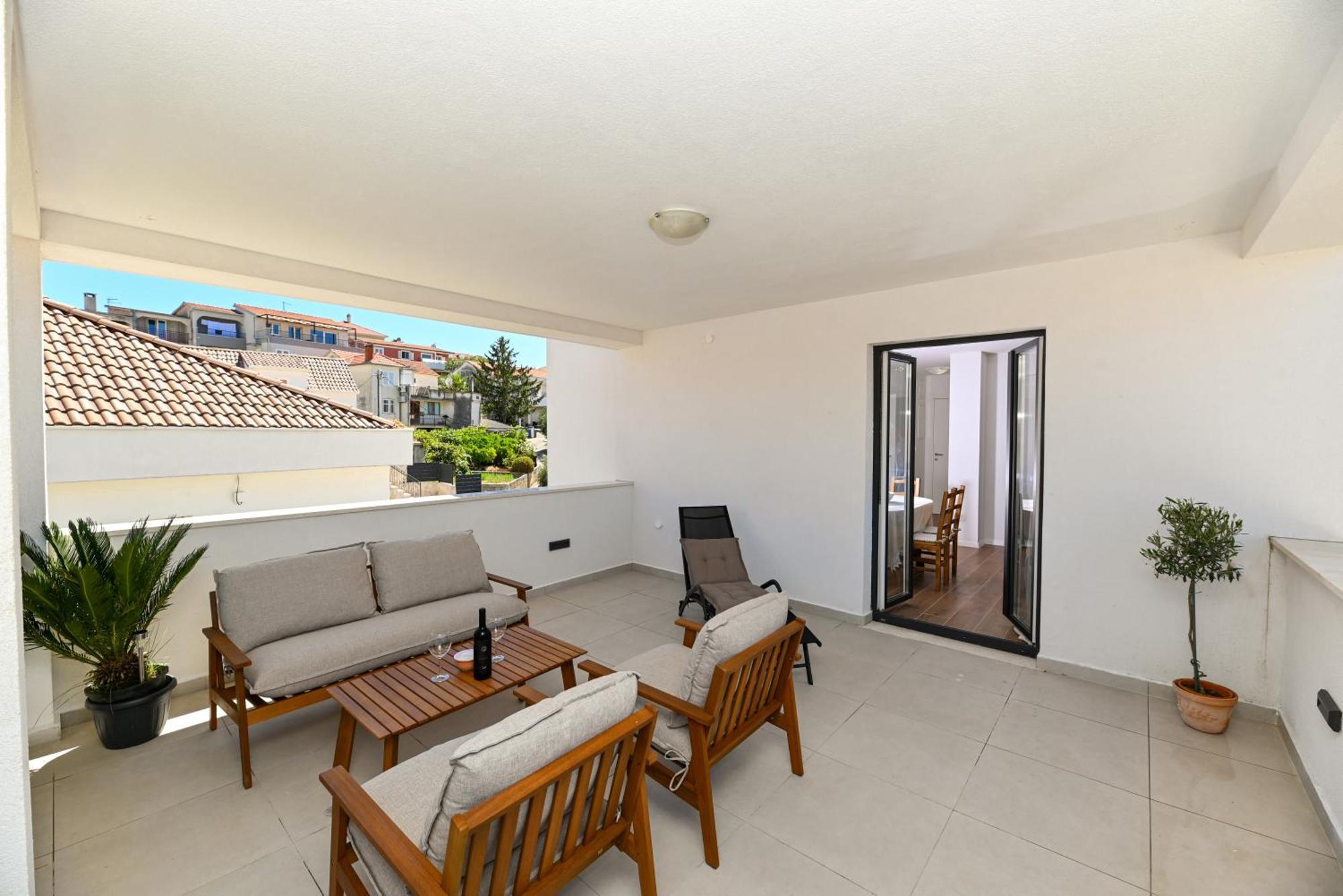 Downtown Apartments Maar Trogir Ngoại thất bức ảnh