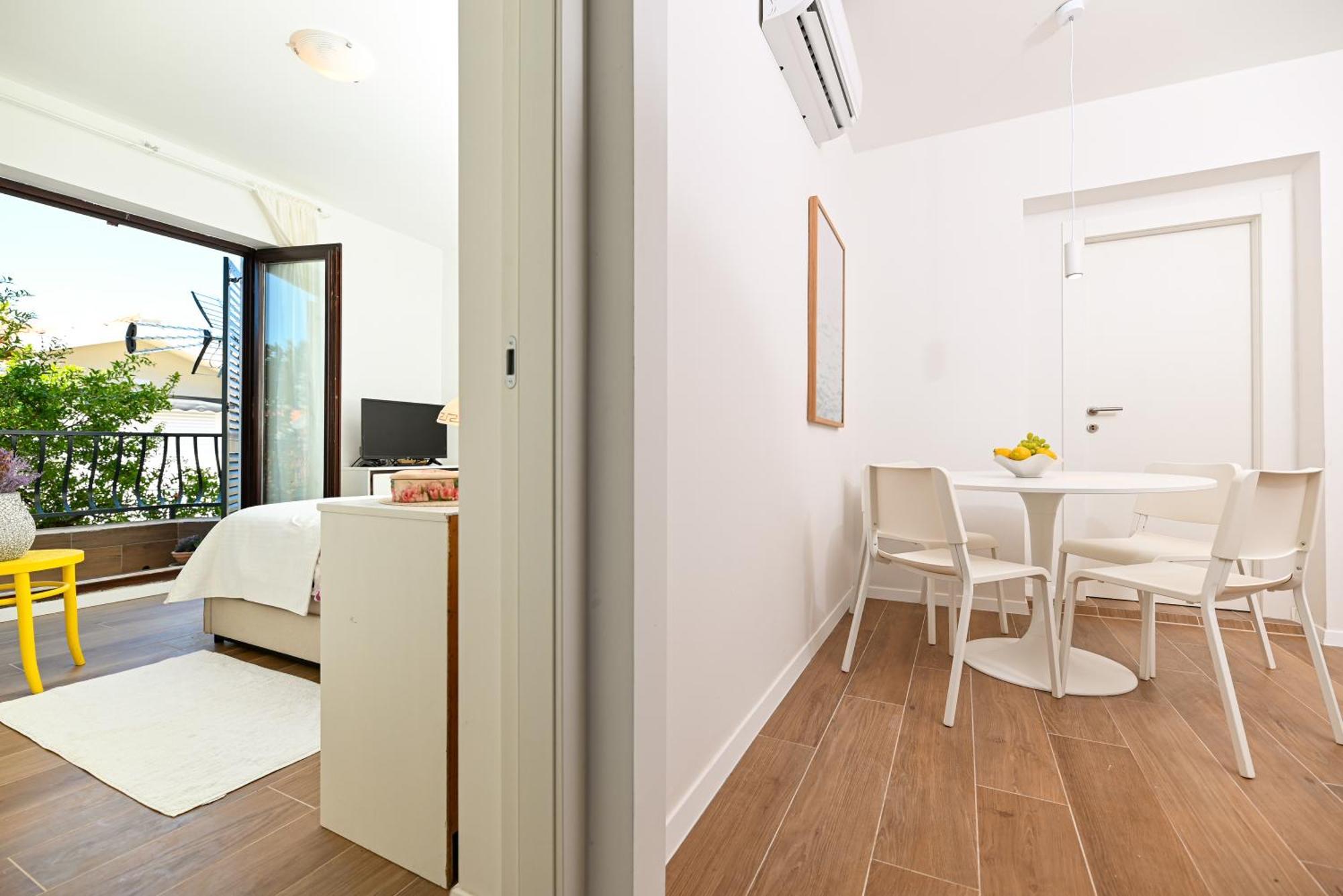 Downtown Apartments Maar Trogir Ngoại thất bức ảnh
