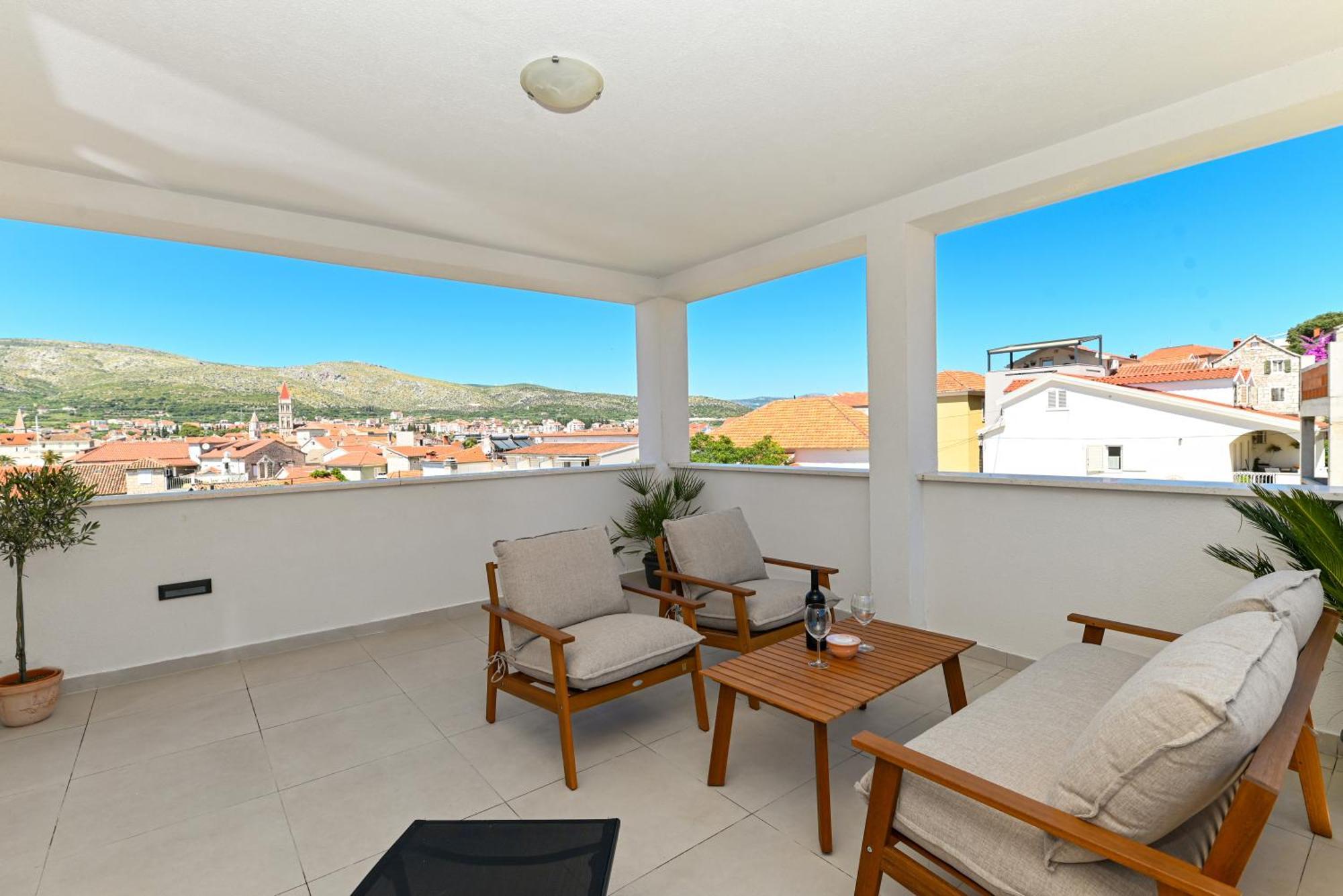 Downtown Apartments Maar Trogir Ngoại thất bức ảnh
