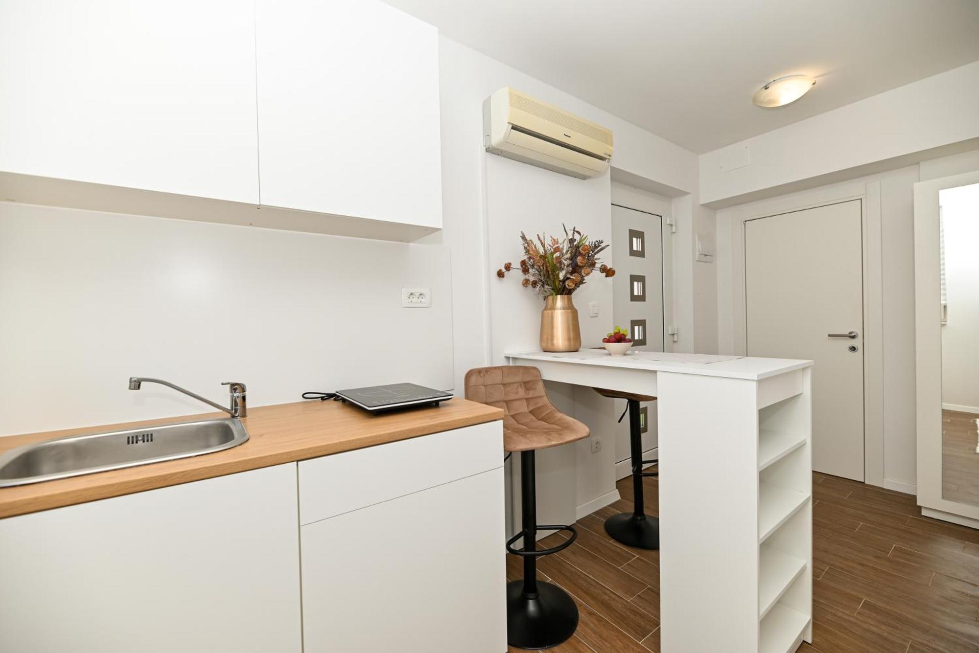 Downtown Apartments Maar Trogir Ngoại thất bức ảnh